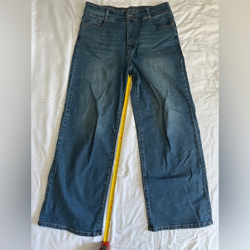 Gloria Vanderbilt Wide Leg Tummy Sculpt Shape Effect jeans